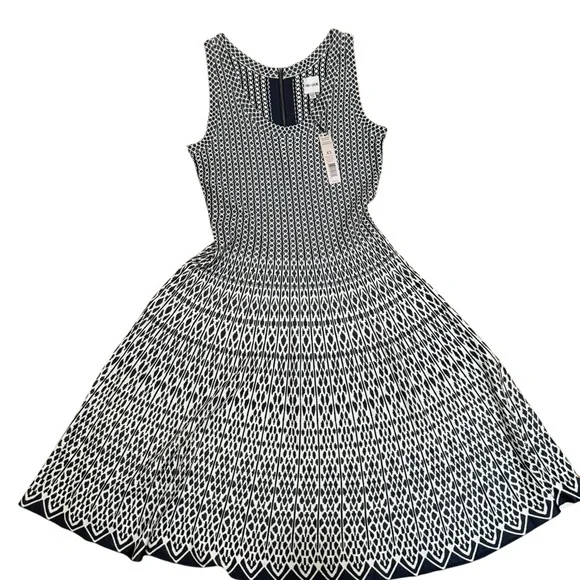 NIC+ZOE Black and White Geometric Midi Dress - Picture 2 of 2